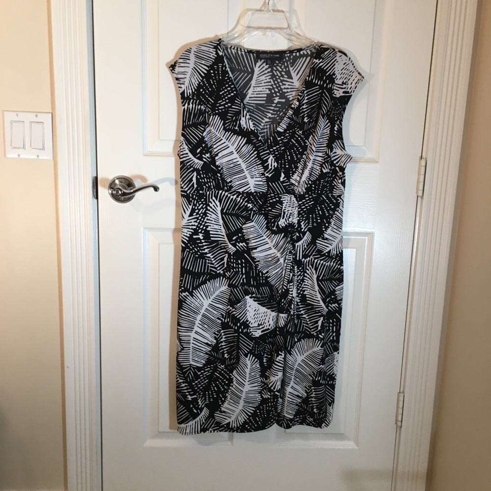 Jones NY Black/white print dress